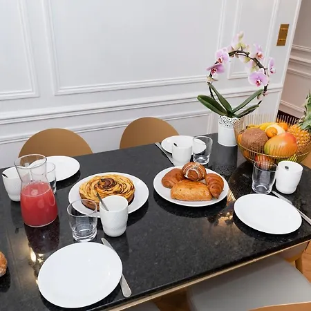 Champs Elysees - Lincoln Paris
