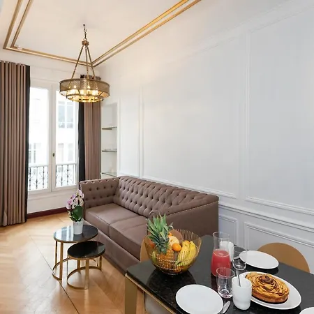 Champs Elysees - Lincoln Paris