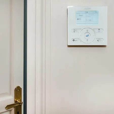 Champs Elysees - Lincoln Apartment Paris